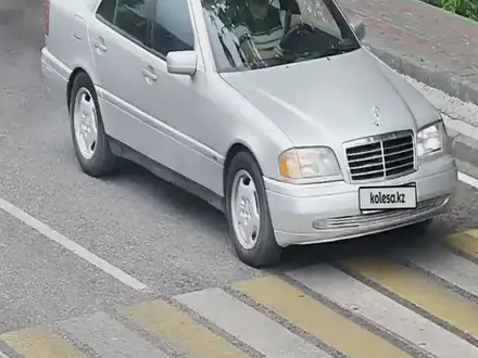 Mercedes-Benz C 200 1995 года за 2 000 000 тг. в Шымкент – фото 14