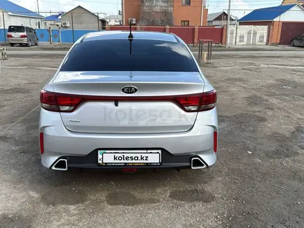 Kia Rio 2021 года за 7 200 000 тг. в Атырау – фото 4
