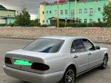 Mercedes-Benz E 280 1996 годаүшін1 900 000 тг. в Актобе – фото 4