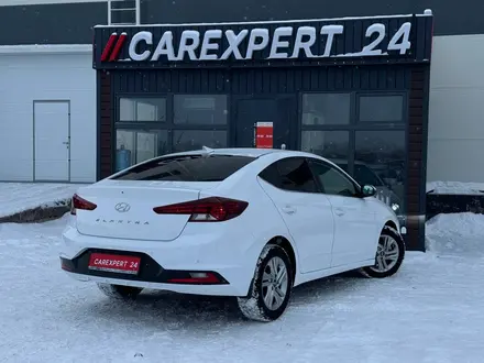 Hyundai Elantra 2019 года за 8 690 000 тг. в Караганда – фото 12