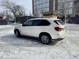BMW X5 2015 года за 16 500 000 тг. в Уральск – фото 2