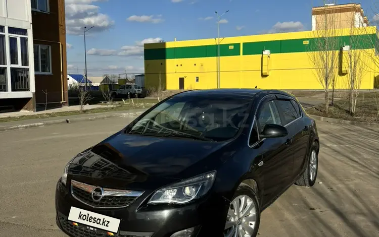 Opel Astra 2012 года за 3 800 000 тг. в Уральск