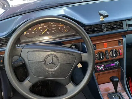 Mercedes-Benz E 230 1993 года за 2 500 000 тг. в Шу – фото 13