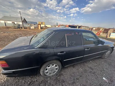 Mercedes-Benz E 230 1990 года за 1 500 000 тг. в Астана – фото 4