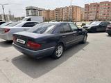 Mercedes-Benz E 320 1997 годаүшін2 900 000 тг. в Актау – фото 3