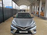 Toyota Camry 2018 года за 12 000 000 тг. в Жанаозен