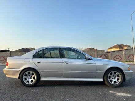 BMW 520 2001 года за 3 200 000 тг. в Шымкент – фото 30