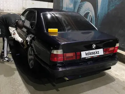 BMW 520 1993 года за 3 200 000 тг. в Актобе – фото 2