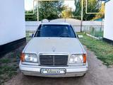 Mercedes-Benz E 320 1994 года за 2 300 000 тг. в Алматы