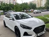 Hyundai Sonata 2019 годаүшін8 300 000 тг. в Алматы