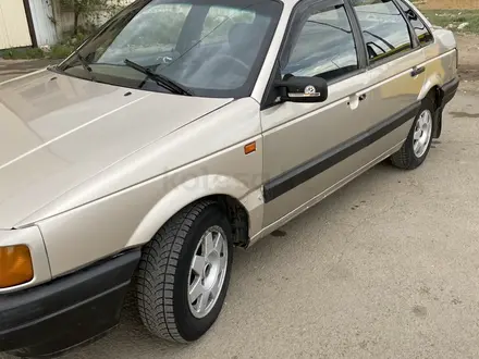 Volkswagen Passat 1989 года за 1 999 999 тг. в Жезказган – фото 2