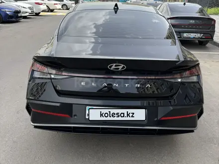 Hyundai Elantra 2024 года за 9 200 000 тг. в Алматы – фото 4