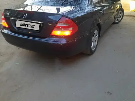 Mercedes-Benz E 240 2002 года за 5 200 000 тг. в Павлодар – фото 12