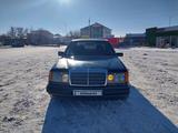 Mercedes-Benz E 220 1993 года за 1 800 000 тг. в Кызылорда – фото 2