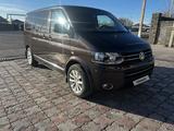 Volkswagen Caravelle 2014 годаүшін14 800 000 тг. в Алматы