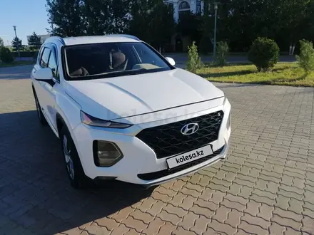 Hyundai Santa Fe 2019 года за 10 500 000 тг. в Алматы – фото 2