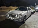Mercedes-Benz E 280 1997 года за 2 500 000 тг. в Караганда