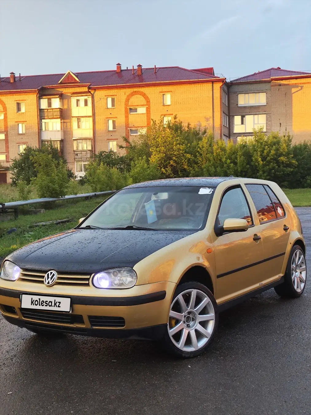 Volkswagen Golf, 1998