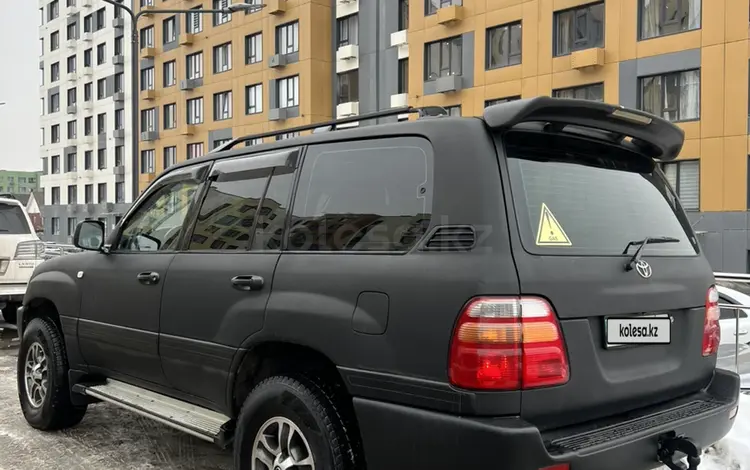 Toyota Land Cruiser 2000 годаfor8 500 000 тг. в Алматы