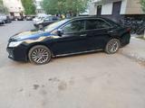 Toyota Camry 2014 года за 8 000 000 тг. в Астана – фото 3