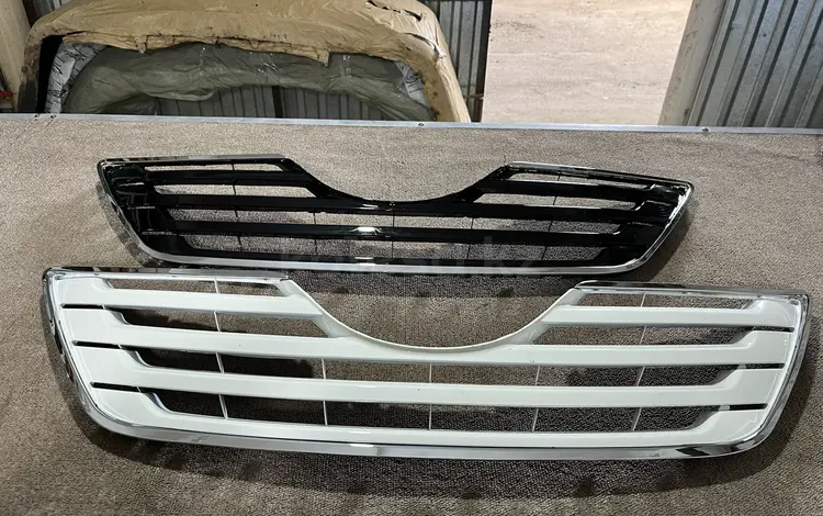Решетка радиатора — Toyota Camry 40 2006-2009 за 14 000 тг. в Алматы