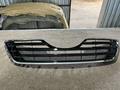 Решетка радиатора — Toyota Camry 40 2006-2009 за 14 000 тг. в Алматы – фото 3