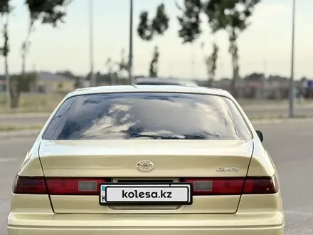 Toyota Camry 1997 года за 2 700 000 тг. в Жаркент – фото 2