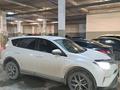 Toyota RAV4 2018 годаfor13 500 000 тг. в Астана – фото 2