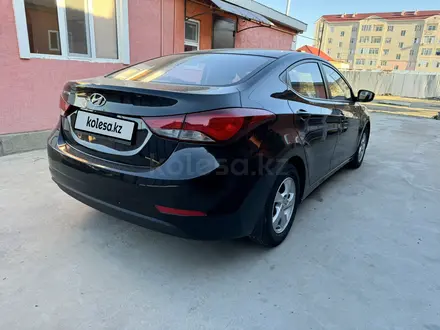 Hyundai Elantra 2014 года за 5 900 000 тг. в Атырау – фото 4