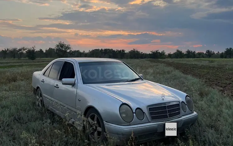 Mercedes-Benz E 200 1996 года за 1 600 000 тг. в Актобе