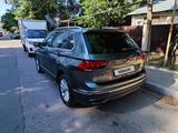 Volkswagen Tiguan 2021 года за 13 200 000 тг. в Алматы – фото 2