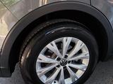 Volkswagen Tiguan 2021 года за 13 200 000 тг. в Алматы – фото 3