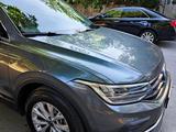 Volkswagen Tiguan 2021 года за 13 200 000 тг. в Алматы – фото 4