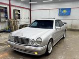 Mercedes-Benz E 430 1999 года за 4 400 000 тг. в Жанаозен – фото 4