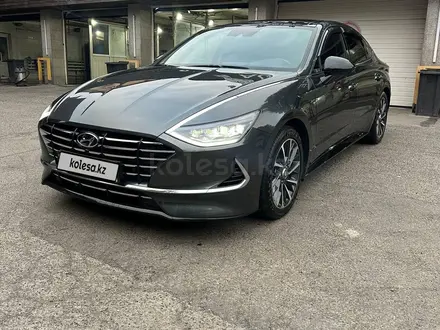 Hyundai Sonata 2022 года за 12 300 000 тг. в Алматы – фото 2