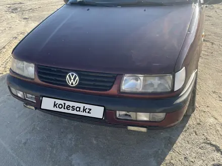 Volkswagen Passat 1994 года за 800 000 тг. в Актау
