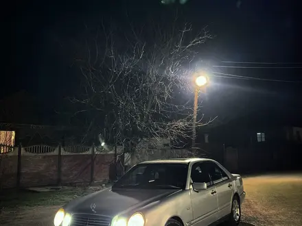 Mercedes-Benz E 280 1996 года за 4 000 000 тг. в Тараз