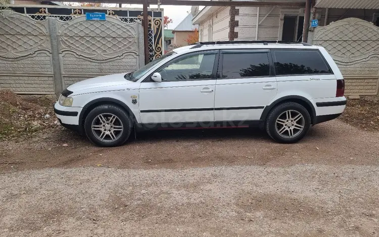 Volkswagen Passat 2000 годаүшін2 500 000 тг. в Алматы