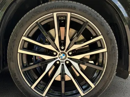 BMW X5 2018 года за 28 500 000 тг. в Алматы – фото 15