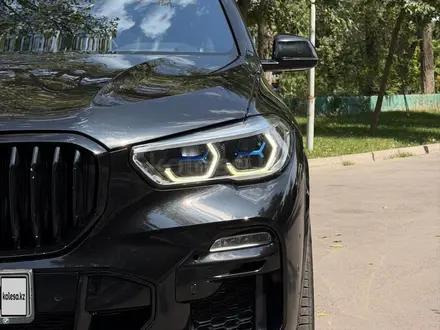BMW X5 2018 года за 28 500 000 тг. в Алматы – фото 4