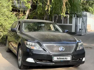 Lexus LS 600h