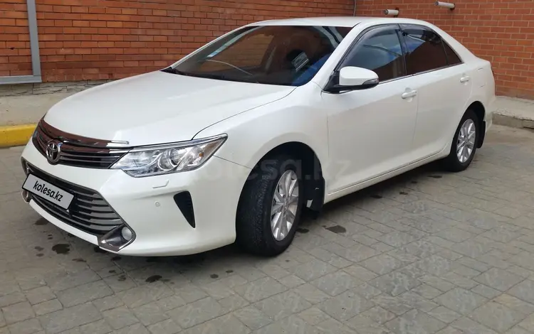 Toyota Camry 2015 года за 10 200 000 тг. в Актобе