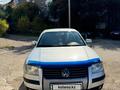 Volkswagen Passat 2002 годаүшін2 700 000 тг. в Караганда