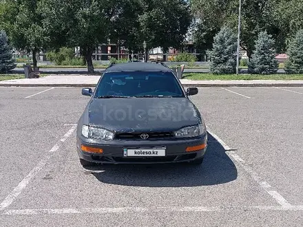 Toyota Camry 1994 года за 1 800 000 тг. в Алматы – фото 2