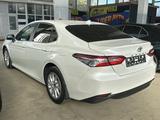 Toyota Camry 2021 года за 11 650 000 тг. в Костанай – фото 4