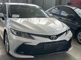 Toyota Camry 2021 года за 11 650 000 тг. в Костанай – фото 3