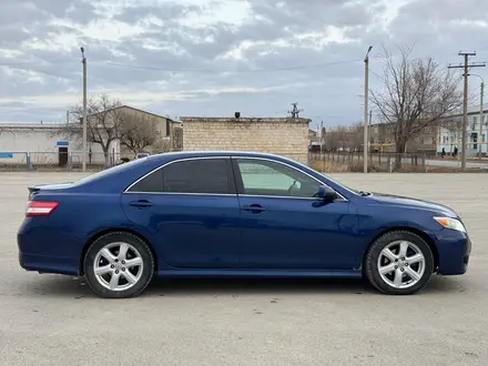 Toyota Camry 2010 года за 4 350 000 тг. в Атырау – фото 3