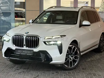 BMW X7 XDrive 40i 2022 года за 57 000 000 тг. в Алматы