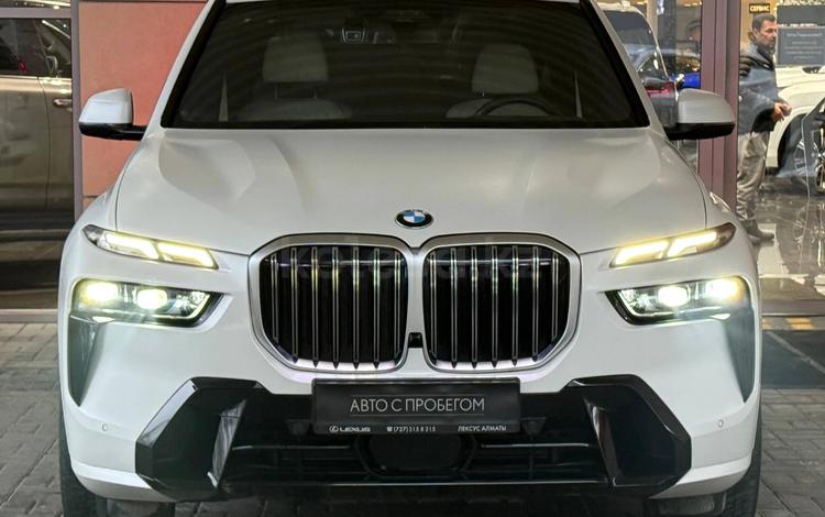 BMW X7 XDrive 40i — миниатюра 2