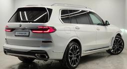 BMW X7 XDrive 40i 2022 года за 53 000 000 тг. в Алматы – фото 4